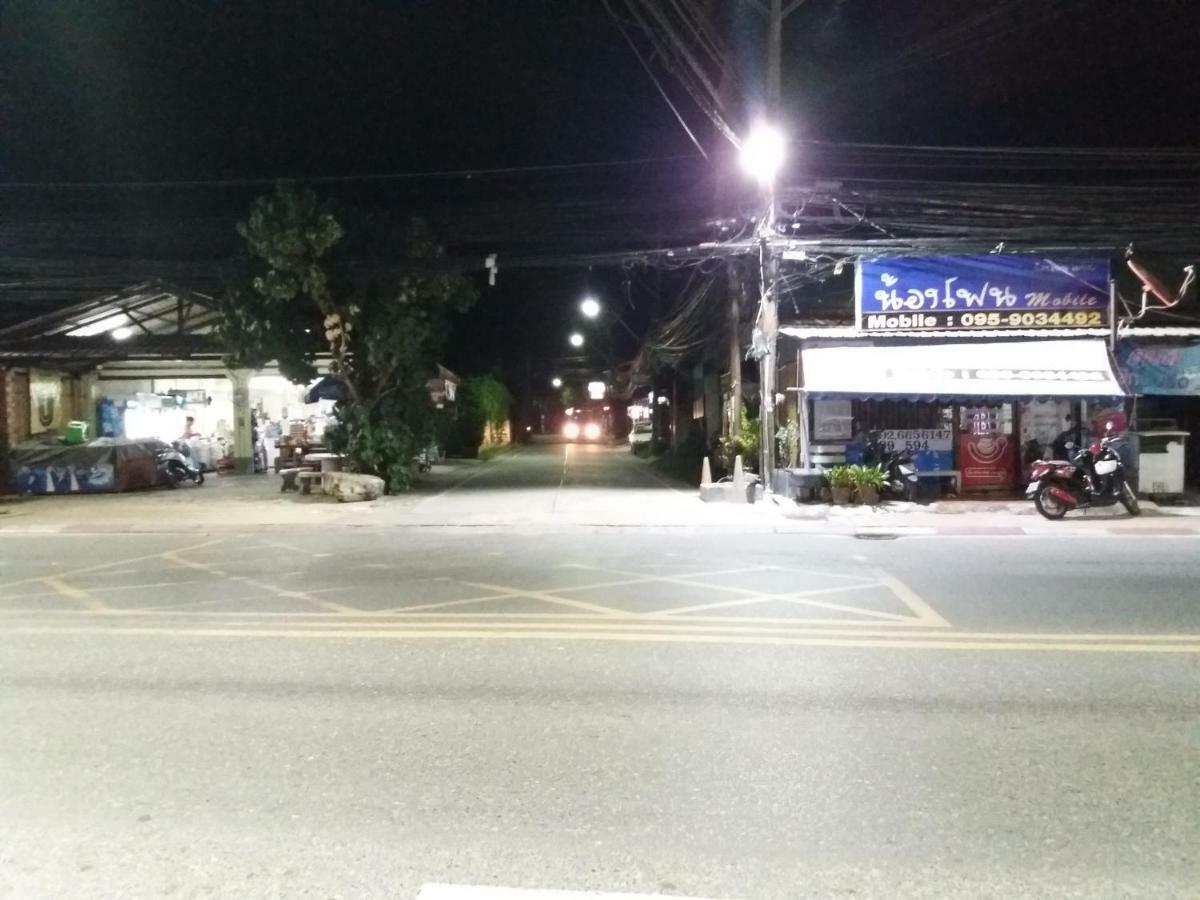 Aquaman @Chalong Pier Hotel Exterior photo